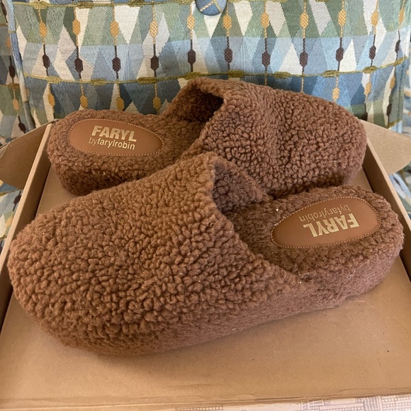 Farylrobin Shoes - Farylrobin Sherpa wedge mules slides sz 8